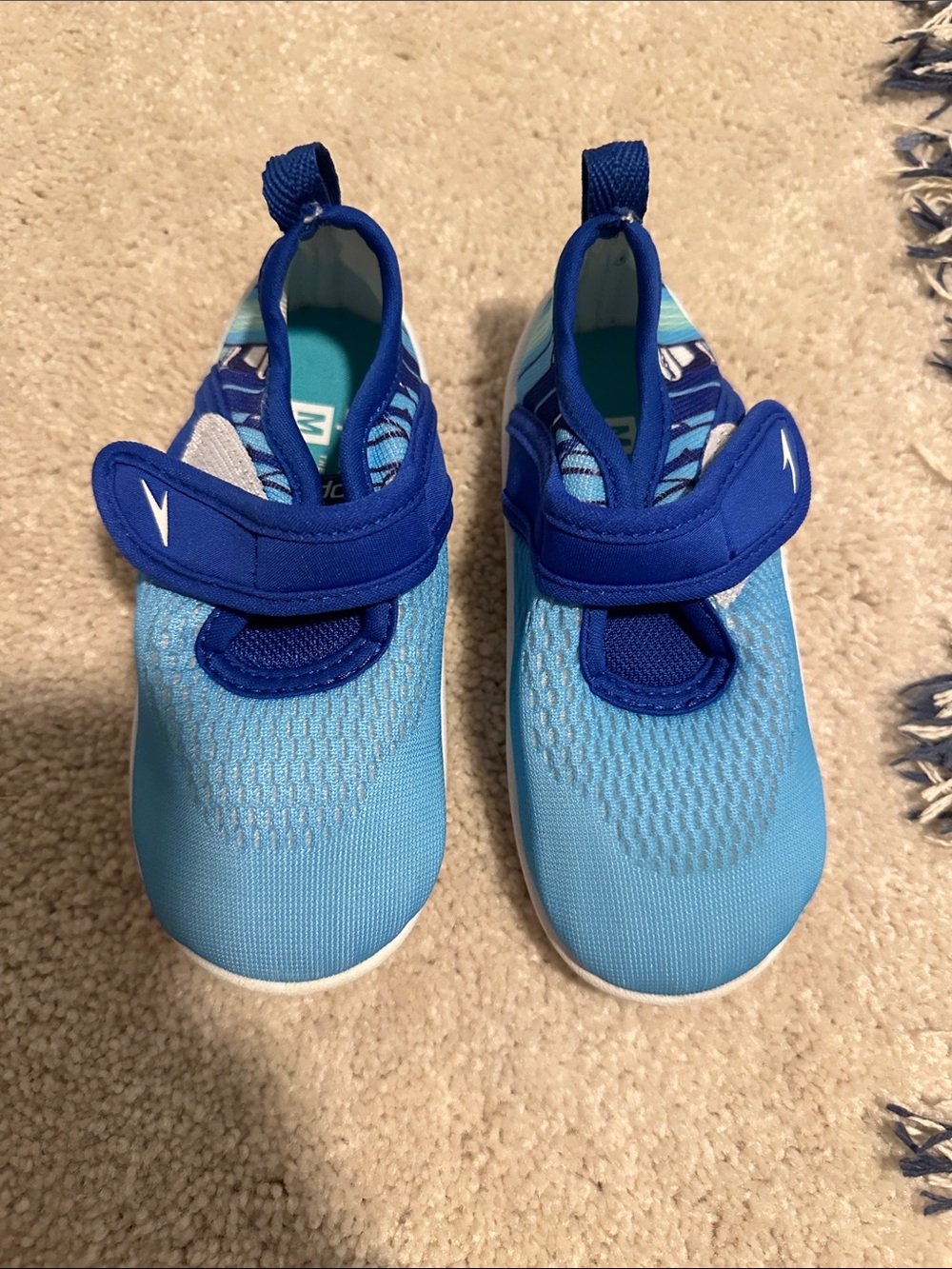 Speedo kids water shoes 7/8